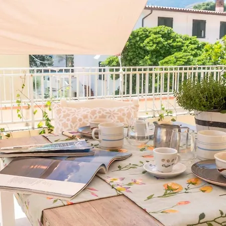 Welcomely - La Terrazza Sul Porto Cala Gonone